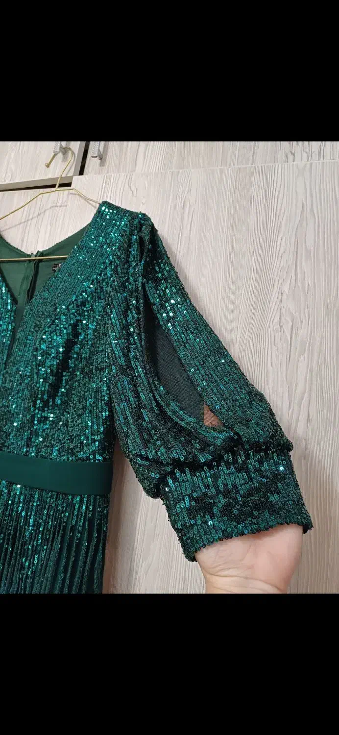 لباس مجلسی|لباس|فردیس, فردیس|دیوار