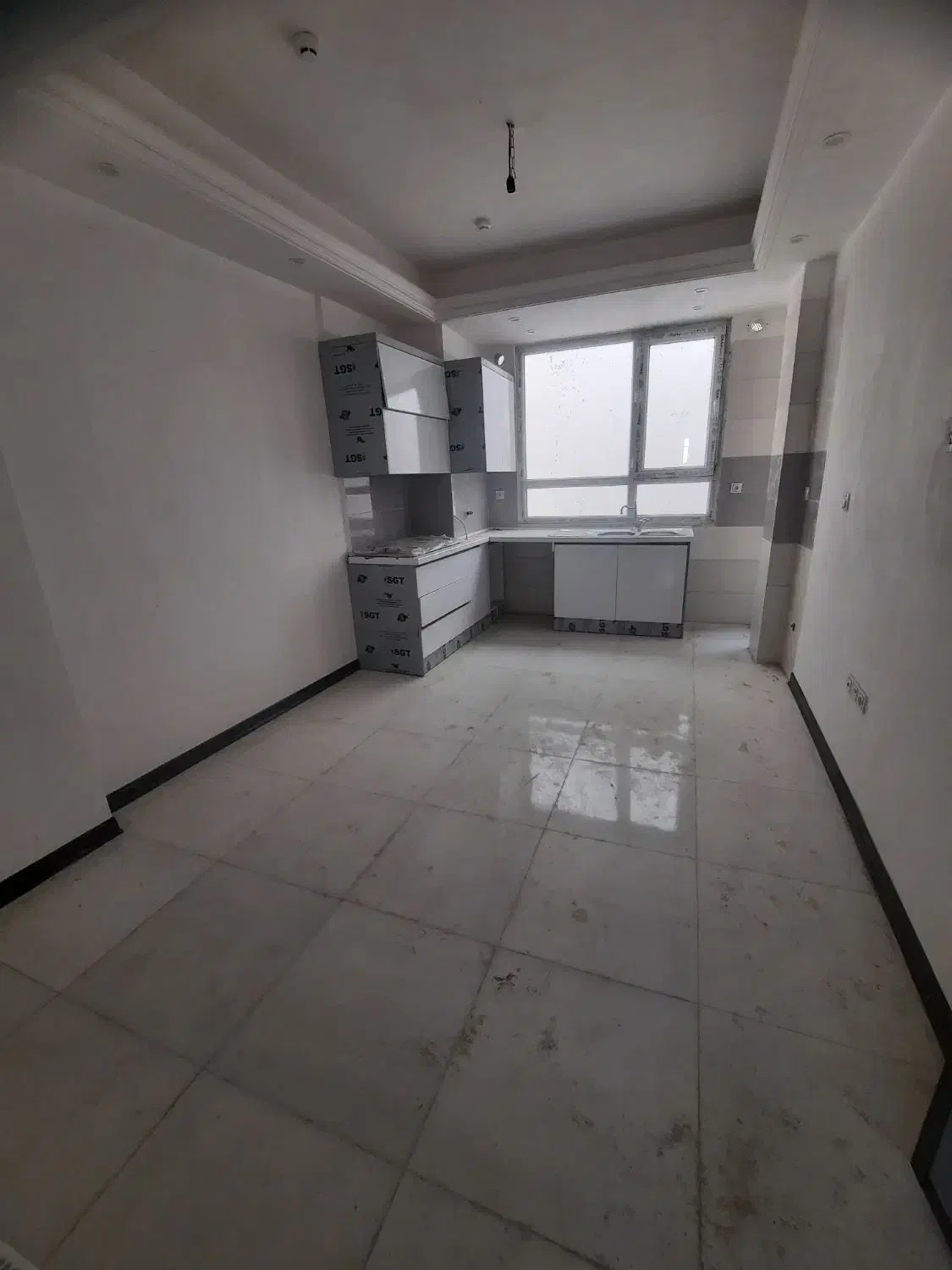 ۴۲متر کلیدنخورده.مجرد.زوج.خانواده.باپارکینگ