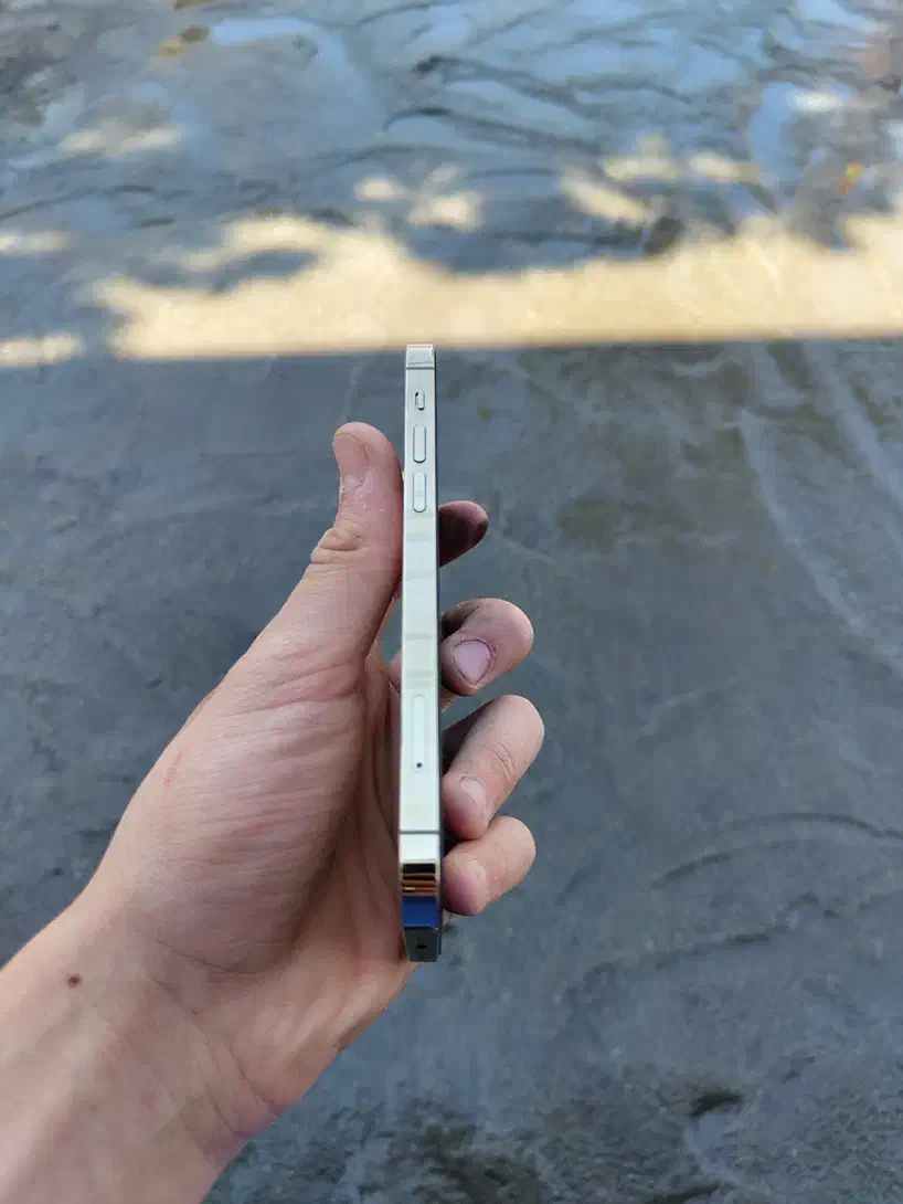 اپل iPhone 12 Pro با حافظهٔ ۲۵۶ گیگابایت|موبایل|مشهد, توس (بلوار توس)|دیوار