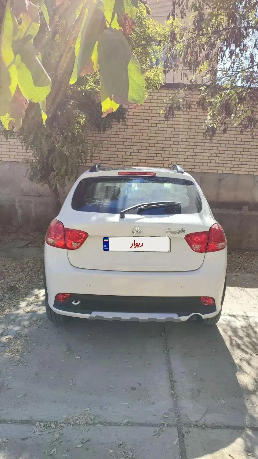 کوییک GXR-L سفید مشکی|خودرو سواری و وانت|اسدآباد, |دیوار