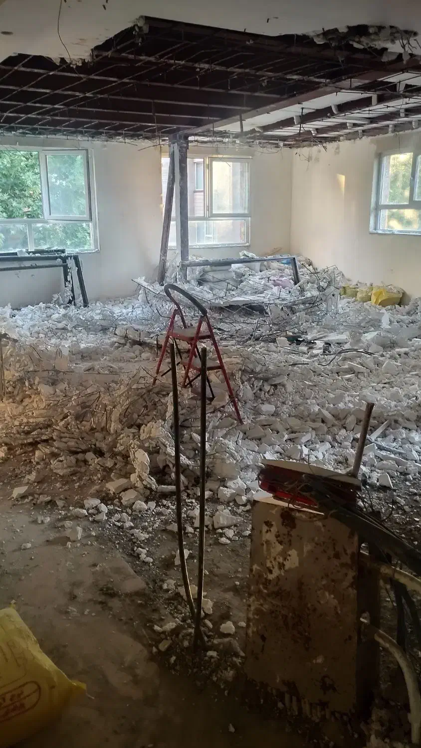 تخریب داخلی ساختمان تعمیراتی آشپزخانه حمام تیغه و.|خدمات پیشه و مهارت|همدان, |دیوار