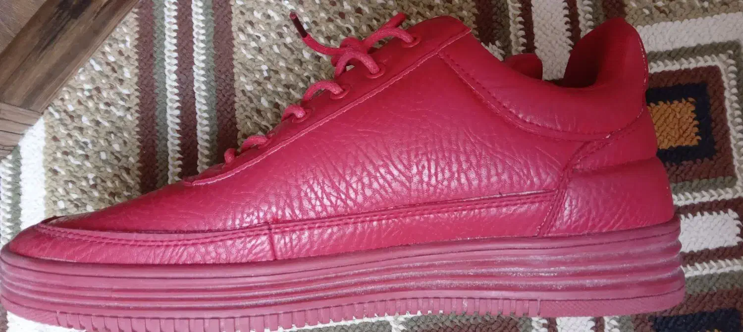 کفش اسپرت قرمز|کیف، کفش، کمربند|محمدشهر, جعفرآباد|دیوار