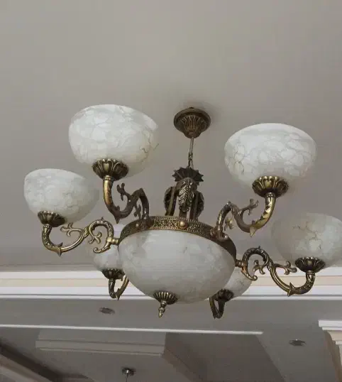 لوستر ۵ و ۶ شاخه|لوستر و چراغ آویز|قدس, شهر‌قدس|دیوار