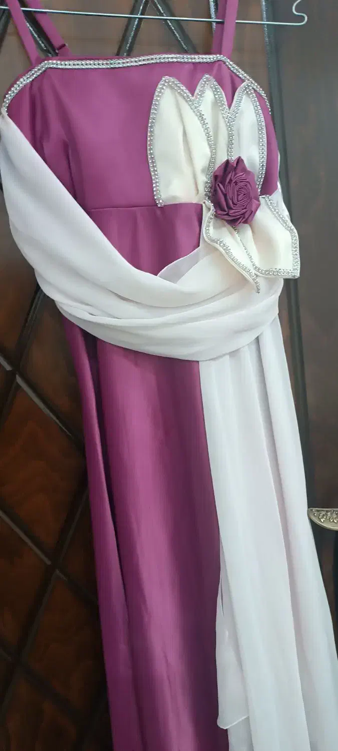 لباس مجلسی|لباس|حمیدیا, |دیوار