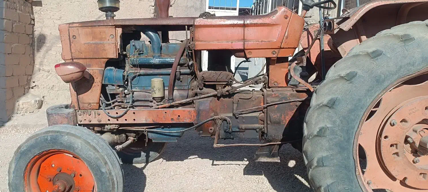 تراکتور رومانی|خودرو سنگین|بروجرد, |دیوار