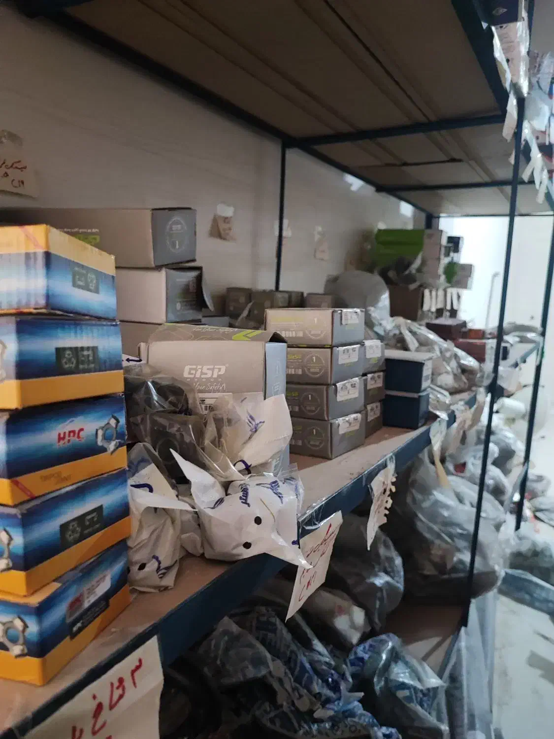 واگذاری مغازه لوازم یدکی به صورت یکجا|فروشگاه و مغازه|کرمان, |دیوار