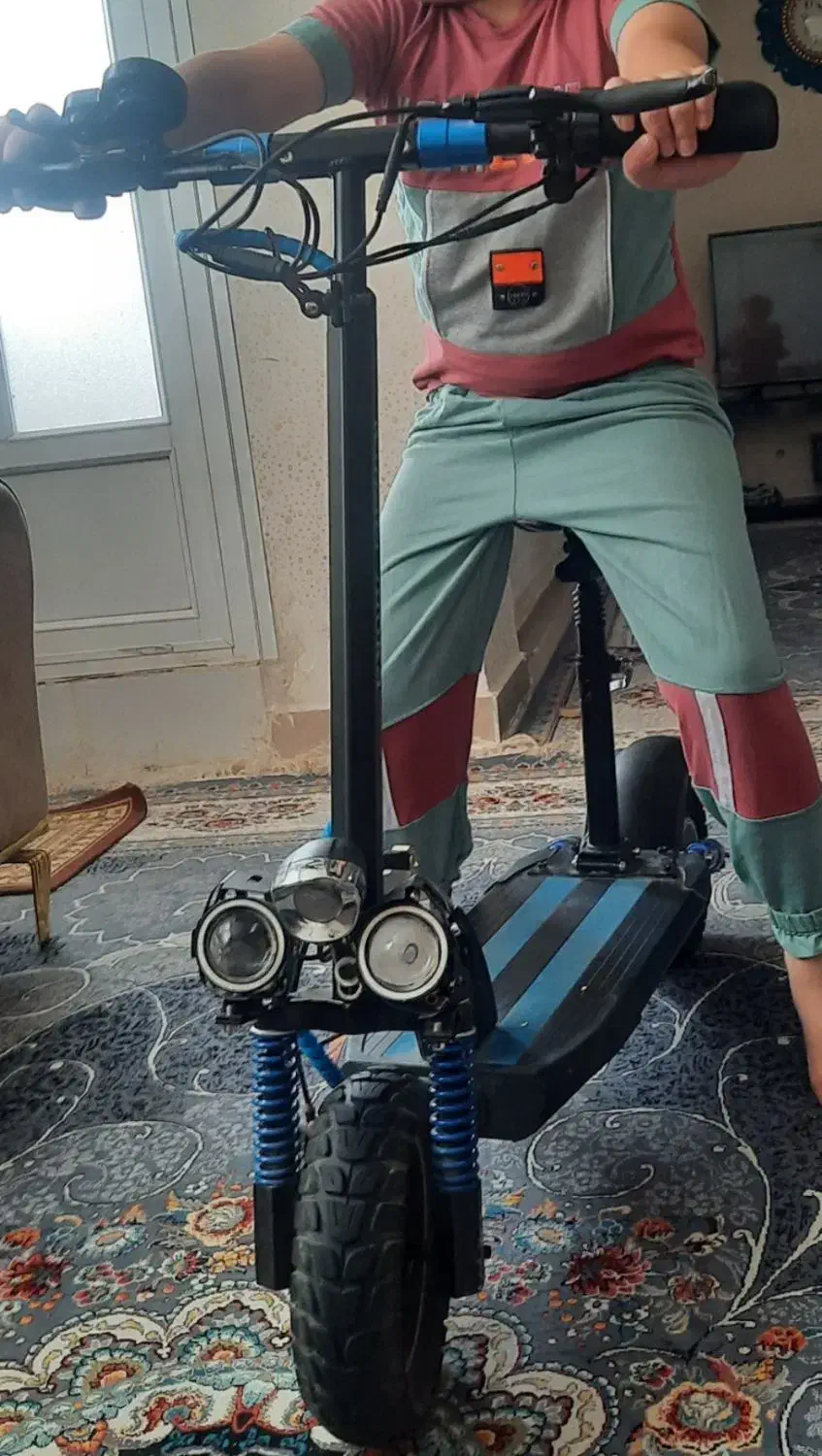 اسکوتر برقی در حد نو|دوچرخه، اسکیت، اسکوتر|ایلام, |دیوار