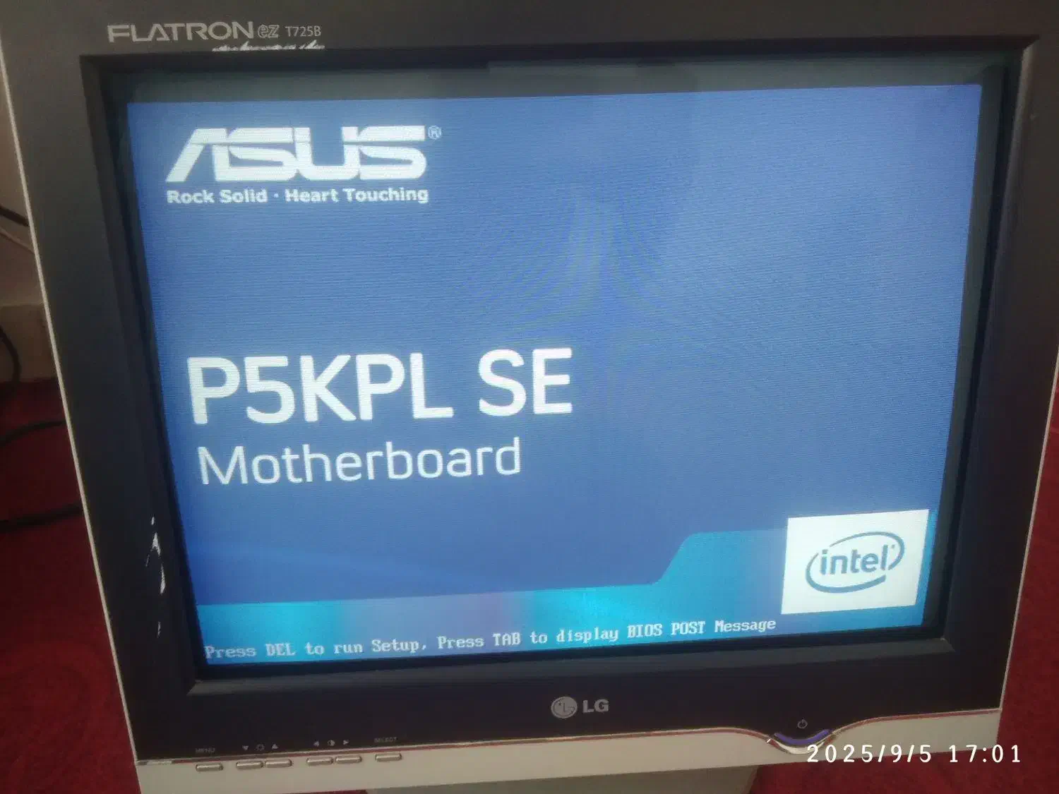 مانیتور LG در حد نو|قطعات و لوازم جانبی رایانه|نهاوند, |دیوار