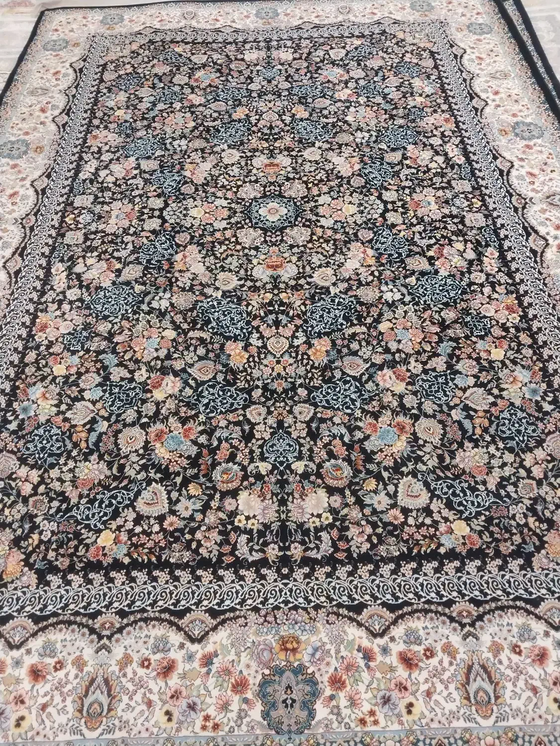 فرش۹متری۱۰۰۰شانه ۴تخته جنس ضخیم درحدجهیزیه|فرش|تهران, چیتگر شمالی|دیوار