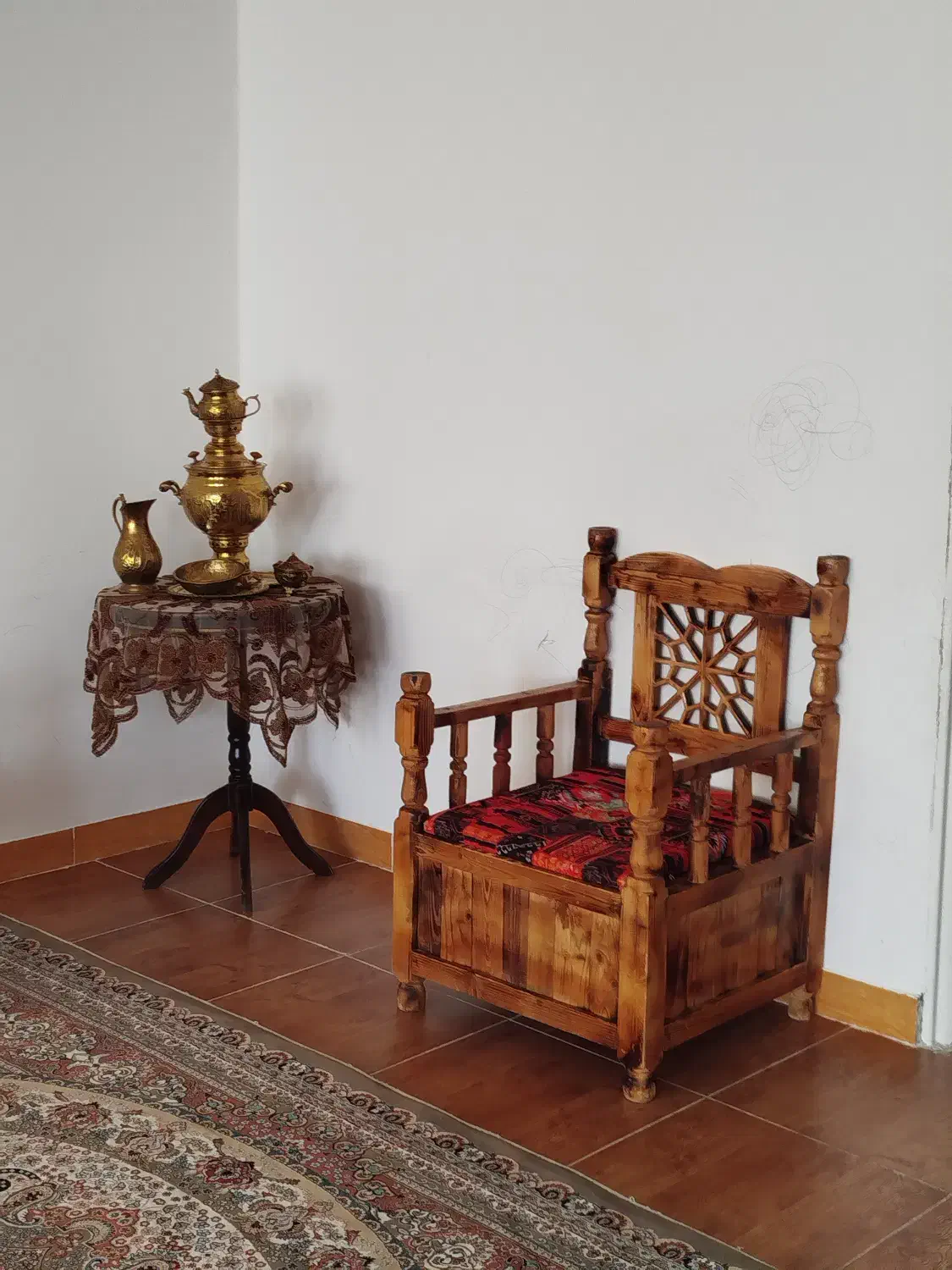 ست شاهنشین ومیز خاطره و ست سماور برنز|مبلمان خانگی و میز عسلی|اسلام‌‌آباد غرب, |دیوار