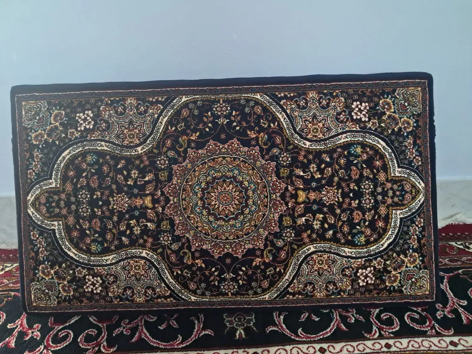 پشتی در حد نو|پشتی|کرمانشاه, |دیوار