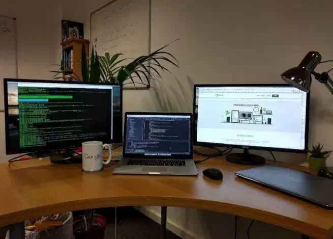 استخدام ادمین شبکه های اجتماعی وسایت حضوری|استخدام رایانه و فناوری اطلاعات|مشهد, کوشش|دیوار