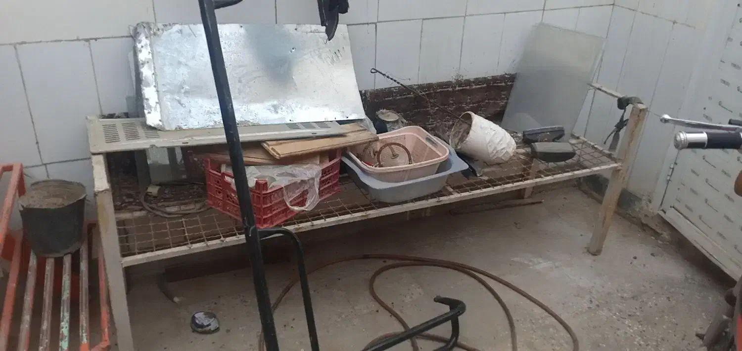 تخت آهنی|تخت و سرویس خواب|اهواز, زیتون کارگری|دیوار