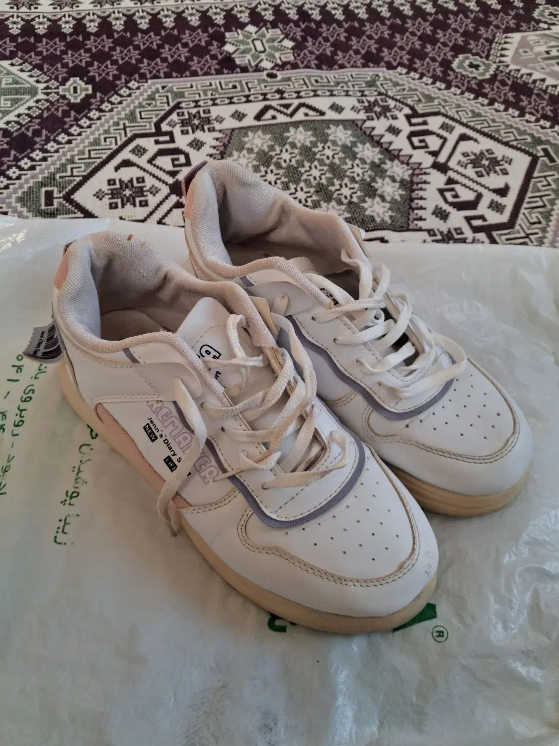 کفش کتونی دخترانه سایز 40|کیف، کفش، کمربند|اهر, |دیوار