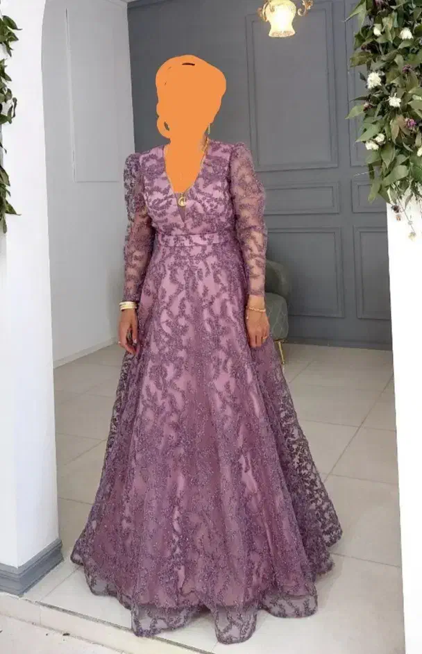 لباس مجلسی|لباس|تربت‌حیدریه, دیزقند|دیوار