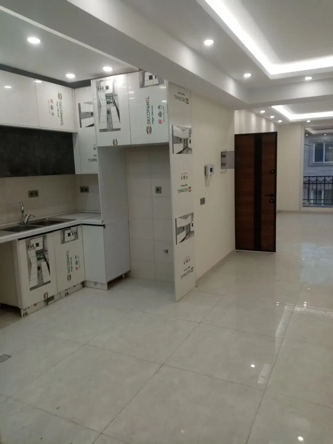 104 متر نوساز ستارخان توحید دو کله نورگیر خوب