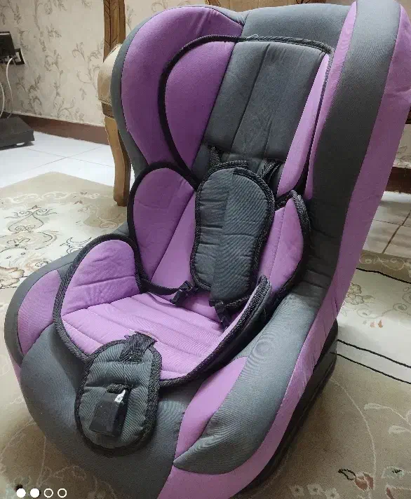 صندلی کودک خودرو|تخت و صندلی بچه|شیروان (خراسان), |دیوار