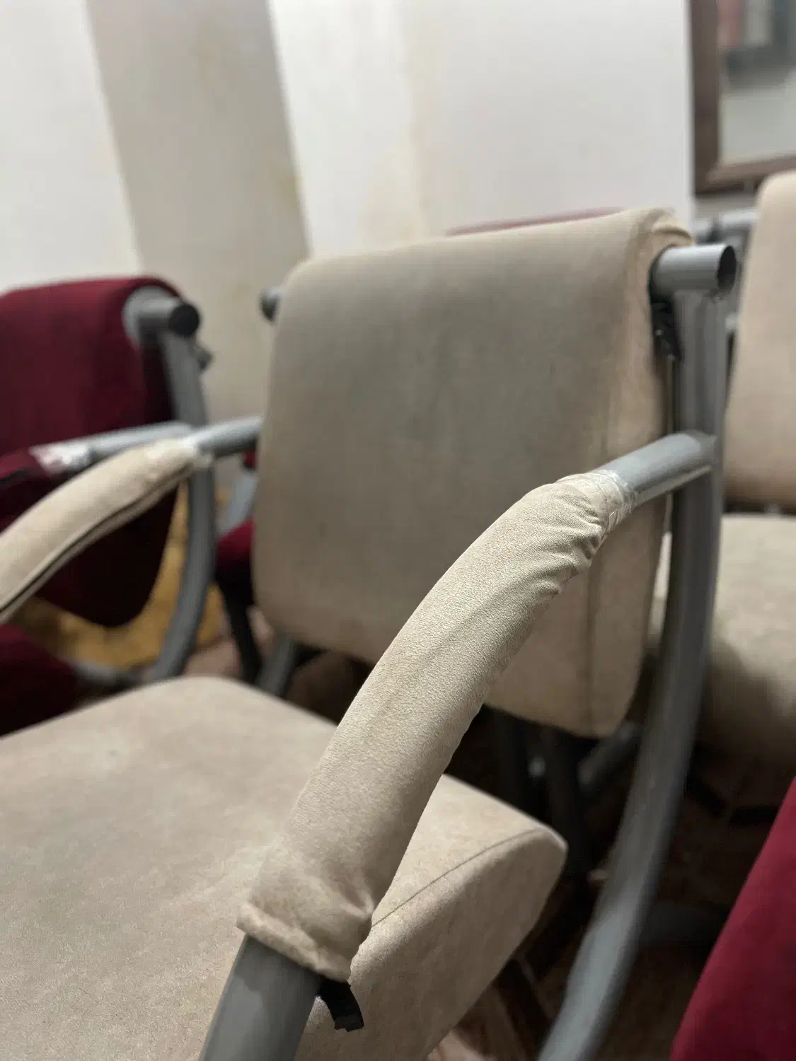 مبل تک نفره|مبلمان خانگی و میز عسلی|بندر گز, |دیوار