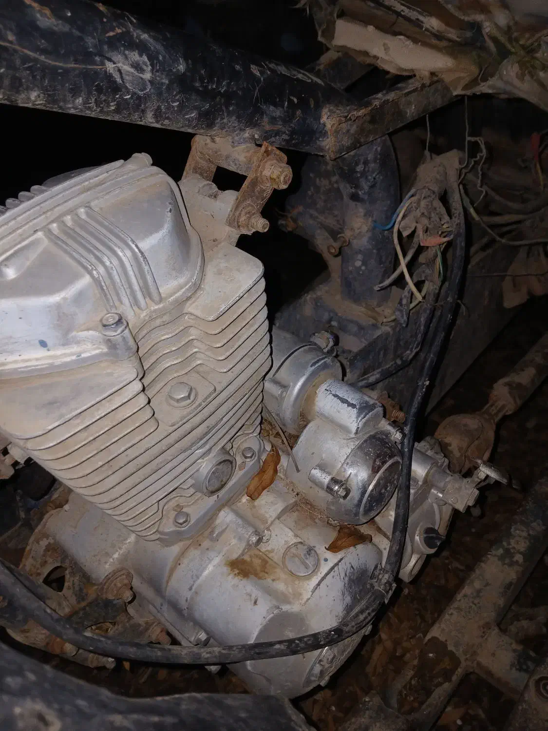 سه چرخ|موتورسیکلت|آشخانه, |دیوار