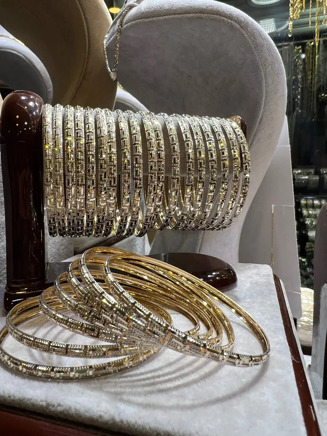 النگو ورساچه سبک و نمادار جدید|جواهرات|کاشان, بازار کاشان|دیوار