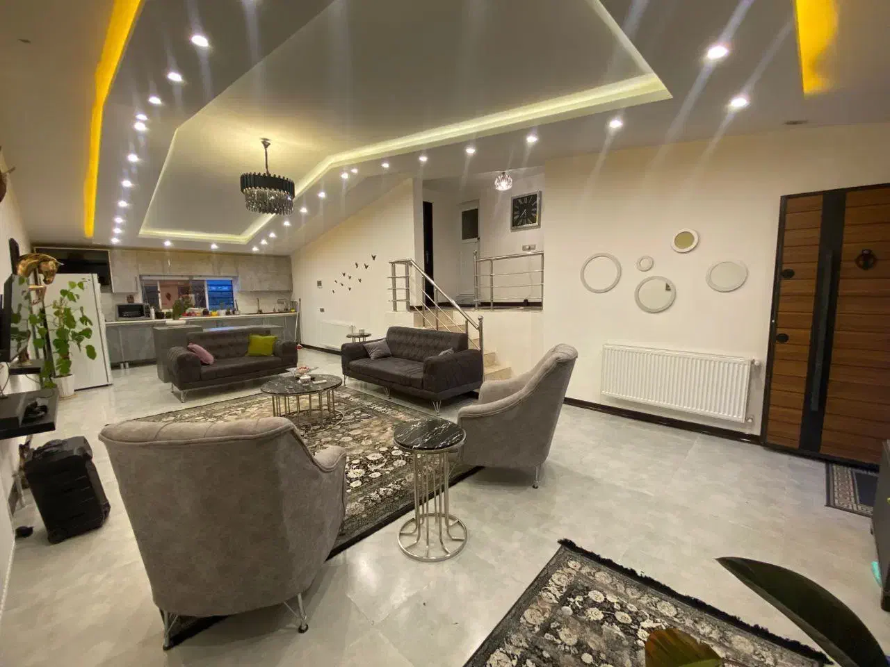 نیم پیلوت مالک پول لازم خریدار واقعی زنگ بزنه|فروش خانه و ویلا|چمستان, |دیوار