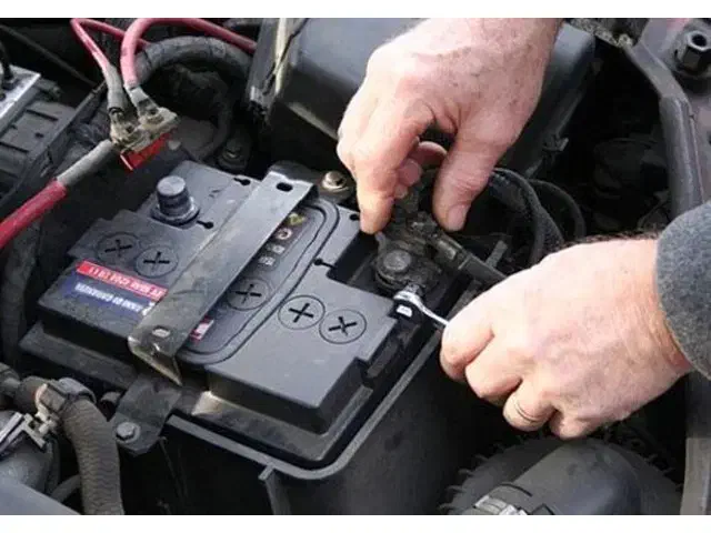 تعمیرات تخصصی ECU و برق خودرو  باطری سازی سیار|خدمات موتور و ماشین|کرج, گلشهر|دیوار