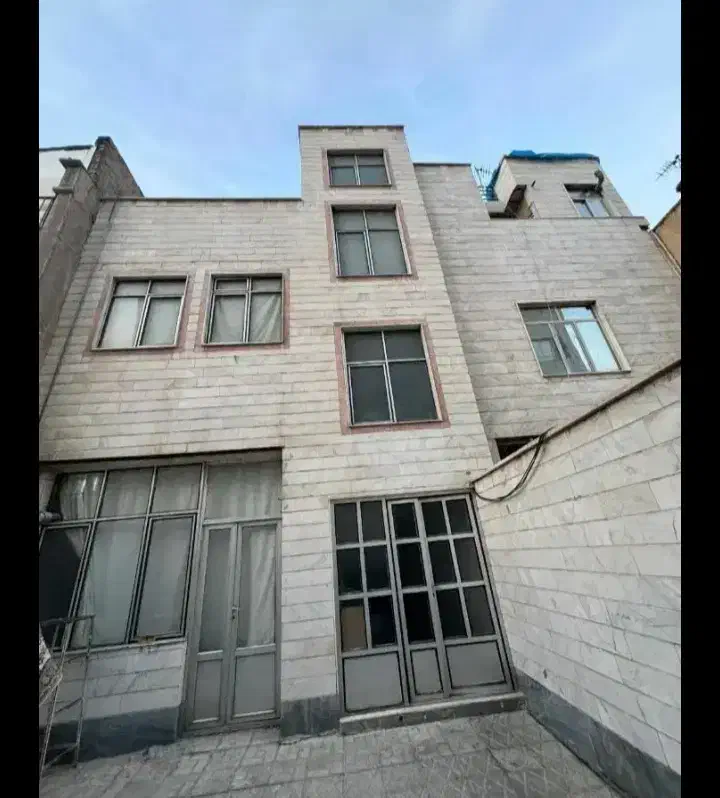 خانه گلنکی ۹۰متر(بر۶مترقابل تجمیع)خانی آبادنولطیفی|فروش زمین و ملک کلنگی|تهران, اسفندیاری|دیوار