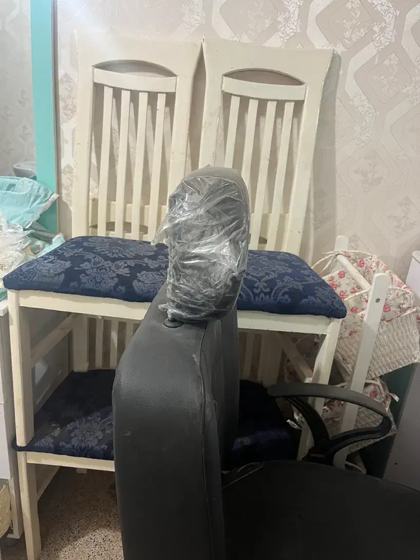 میزو صندلی در حد نو|میز و صندلی غذاخوری|خوی, |دیوار