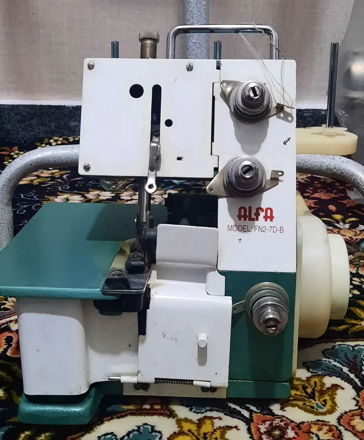 چرخ سر دوز|چرخ خیاطی و ریسندگی|رشت, رشتیان|دیوار