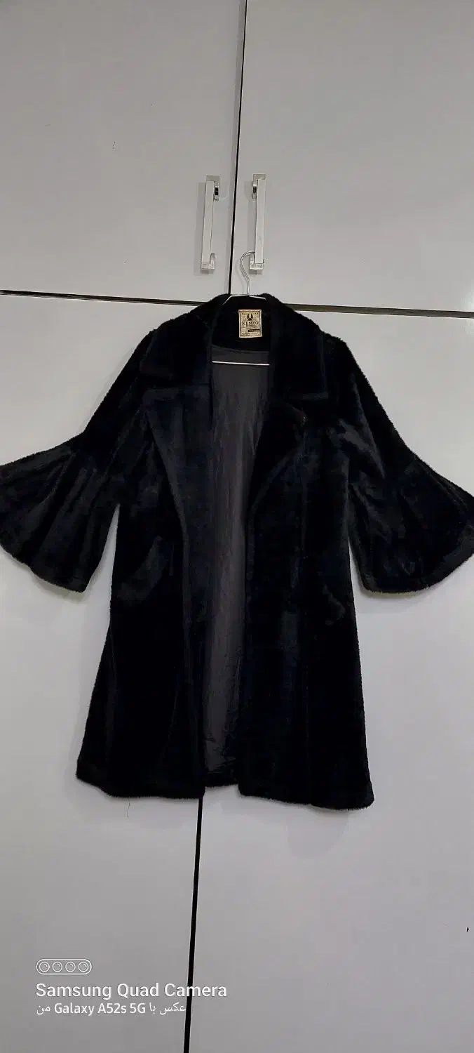 پالتوی نو|لباس|اشتهارد, |دیوار