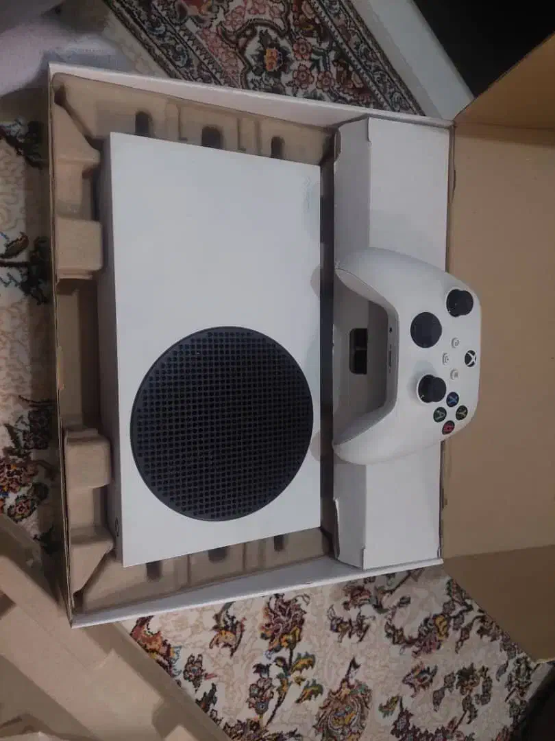 Xbox s s|کنسول، بازی ویدئویی و آنلاین|شیراز, شهرک گلستان|دیوار