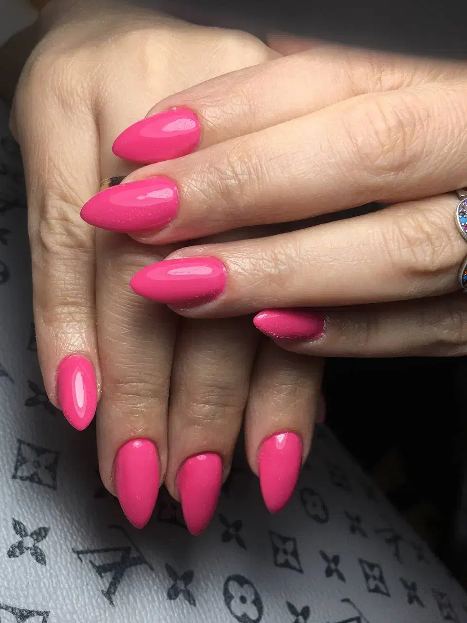 کلیه خدمات ناخن«انواع کاشت.مانیکور»|خدمات آرایشگری و زیبایی|فلاورجان, |دیوار