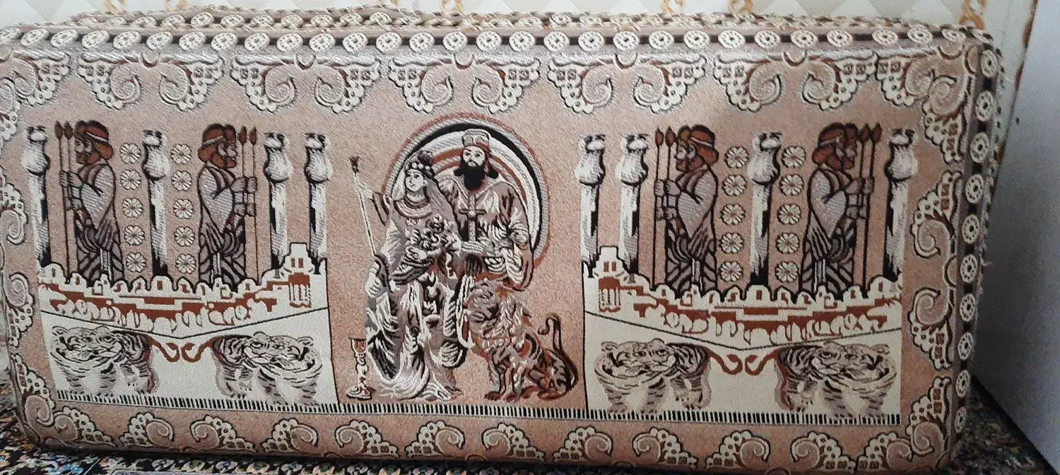 ۴ عدد پوشتی|پشتی|مسجد سلیمان, |دیوار