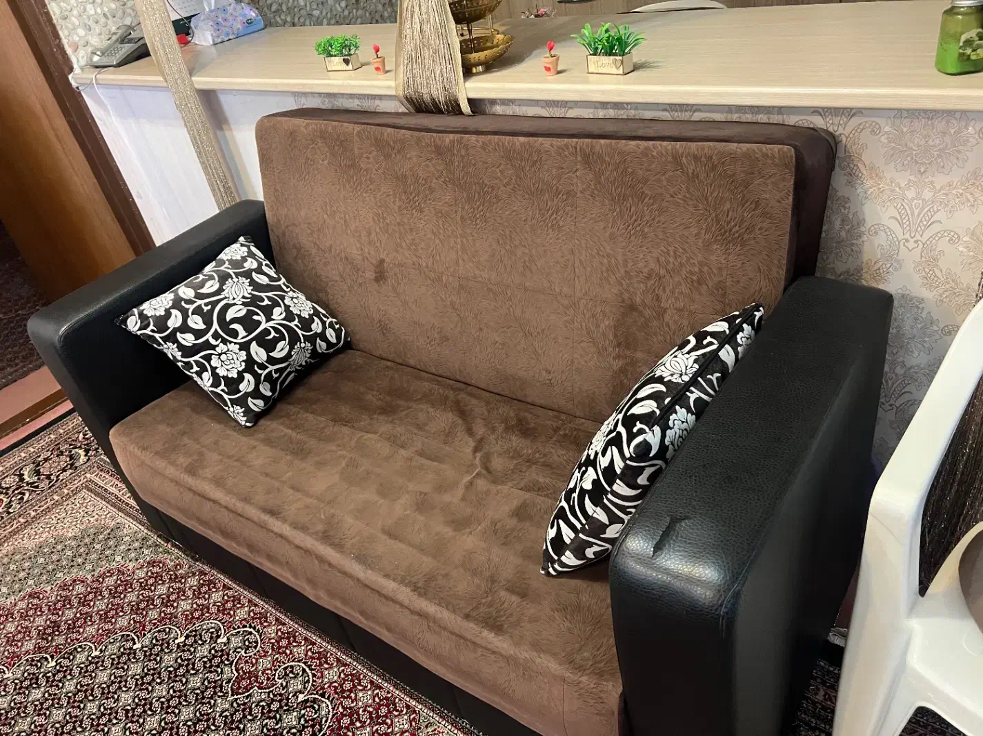 فروش مبل تخت شو دسته دوم و تمیز|مبلمان خانگی و میز عسلی|سقز, |دیوار