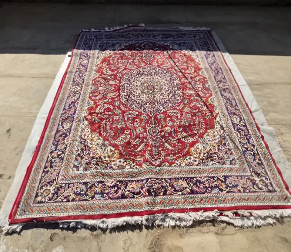 دوتخته فرش ۱۲متری کارکرده ویک تخته فرش گرد بافت|فرش|مشهد, هنرستان|دیوار