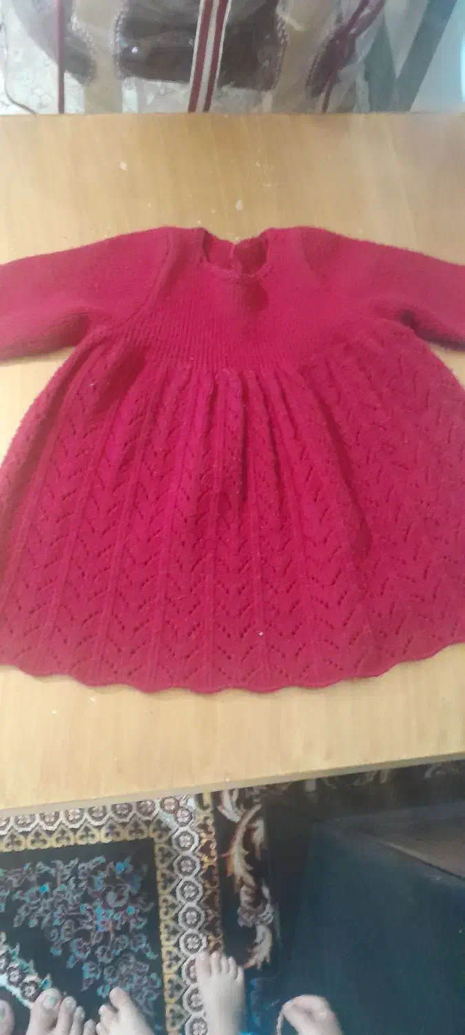 دو عدد پیراهن|لباس|سبزوار, قلعهنو دهزار|دیوار