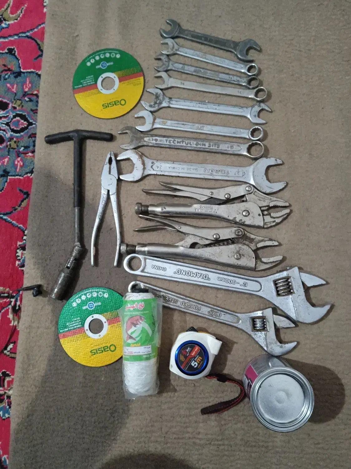 تعدادی ابزار|ابزارآلات|بجنورد, |دیوار