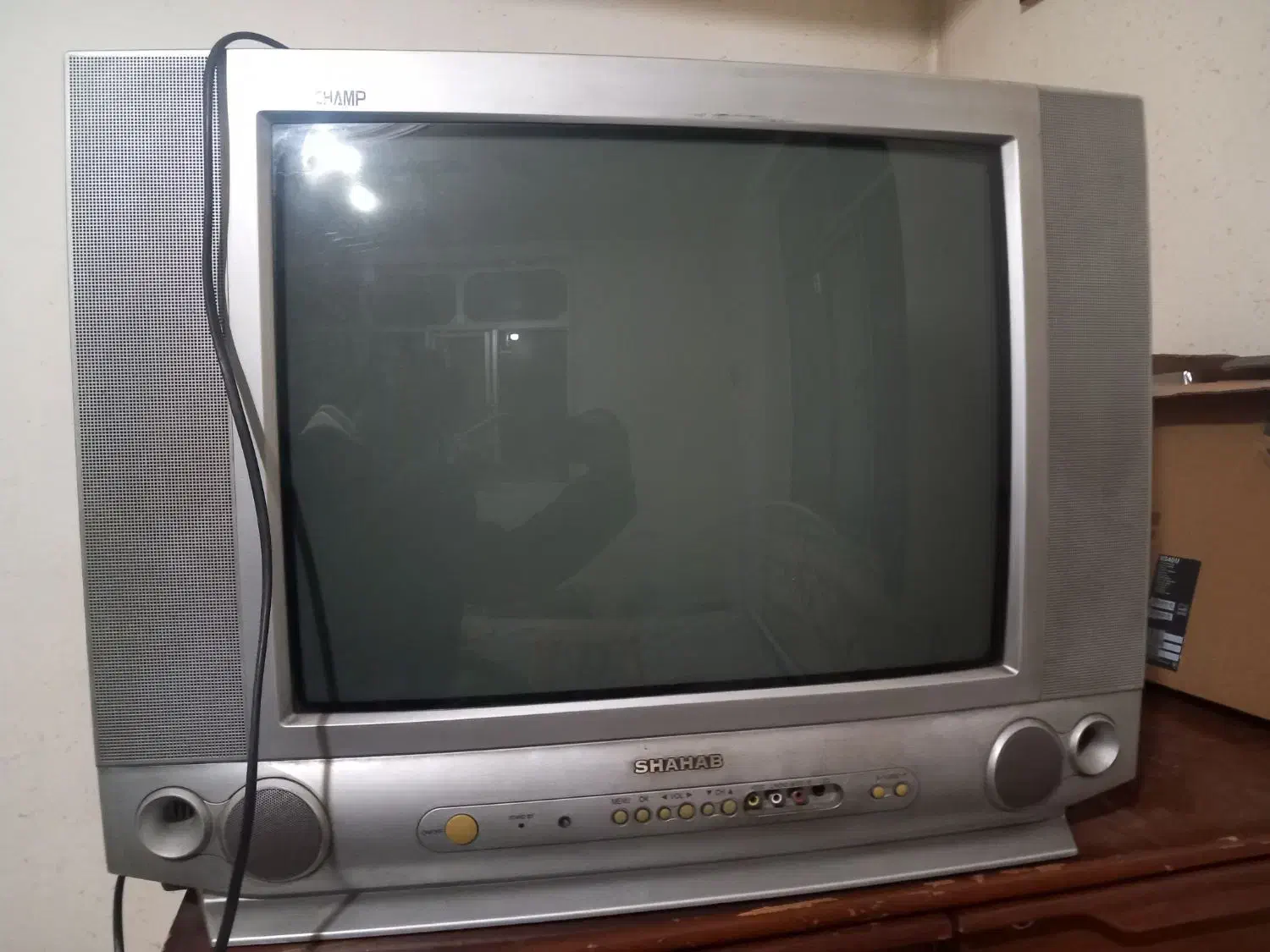 تلوزیون ۲۱ اینچ|تلویزیون و پروژکتور|آستارا, |دیوار