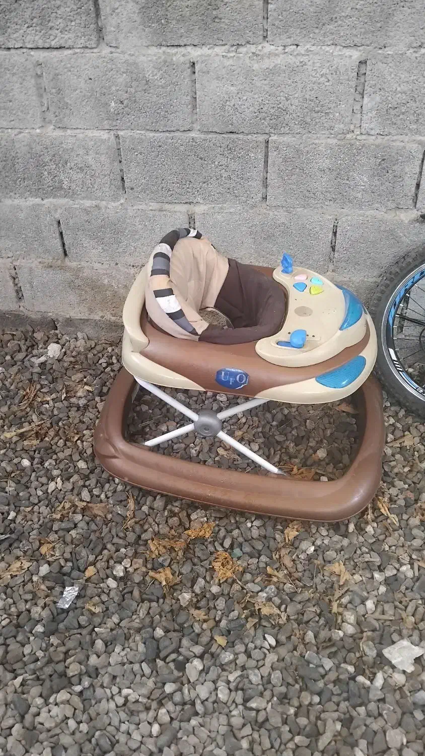 روروک در حد نو|کالسکه و لوازم جانبی|بابلسر, |دیوار