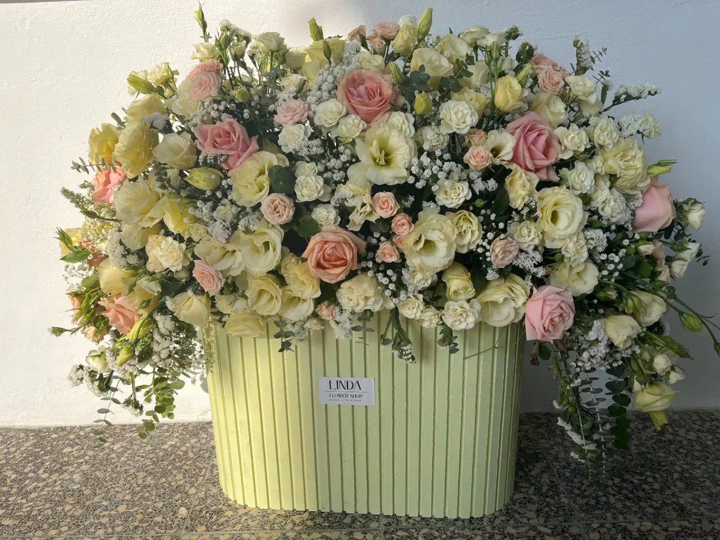 باکس گل طبیعی بسیار شیک و بزرگ|گل و گیاه طبیعی|نوشهر, |دیوار