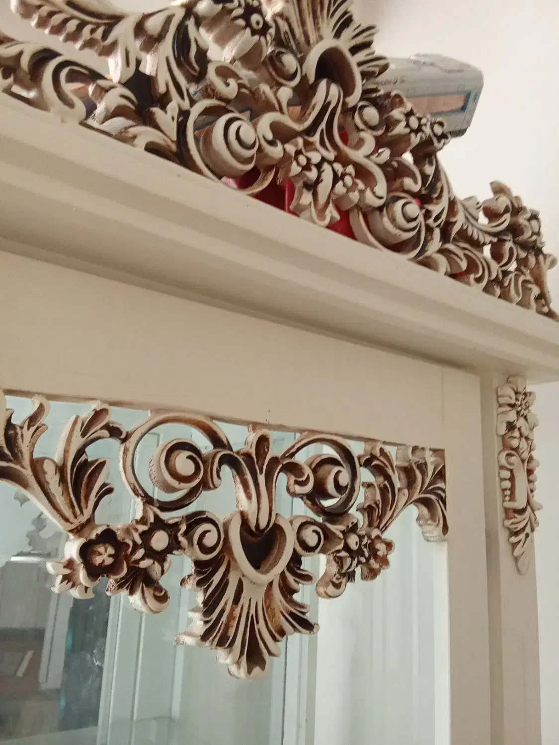 بوفه چوبی کارکرده|بوفه، ویترین، کنسول|میانه, |دیوار