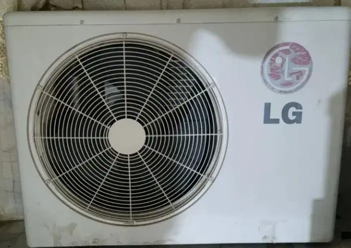 کندانسور|کولر گازی و فن‌کوئل|قم, نیروگاه|دیوار