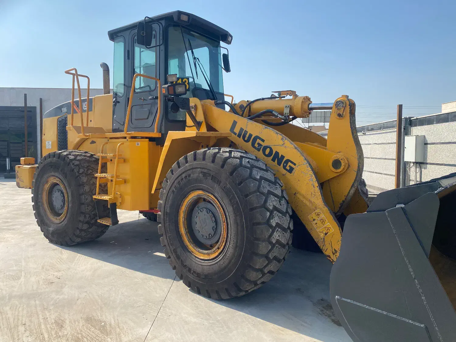 لودر لیوگانگ ۸۵۶|خودرو سنگین|اسلام‌شهر, شهرک مصطفی خمینی|دیوار