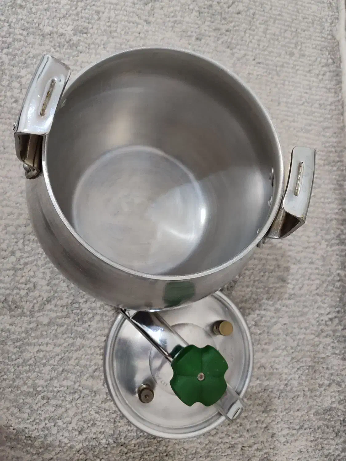 زودپز هشت نفره|ظروف پختوپز|مرودشت, ثبت احوال|دیوار