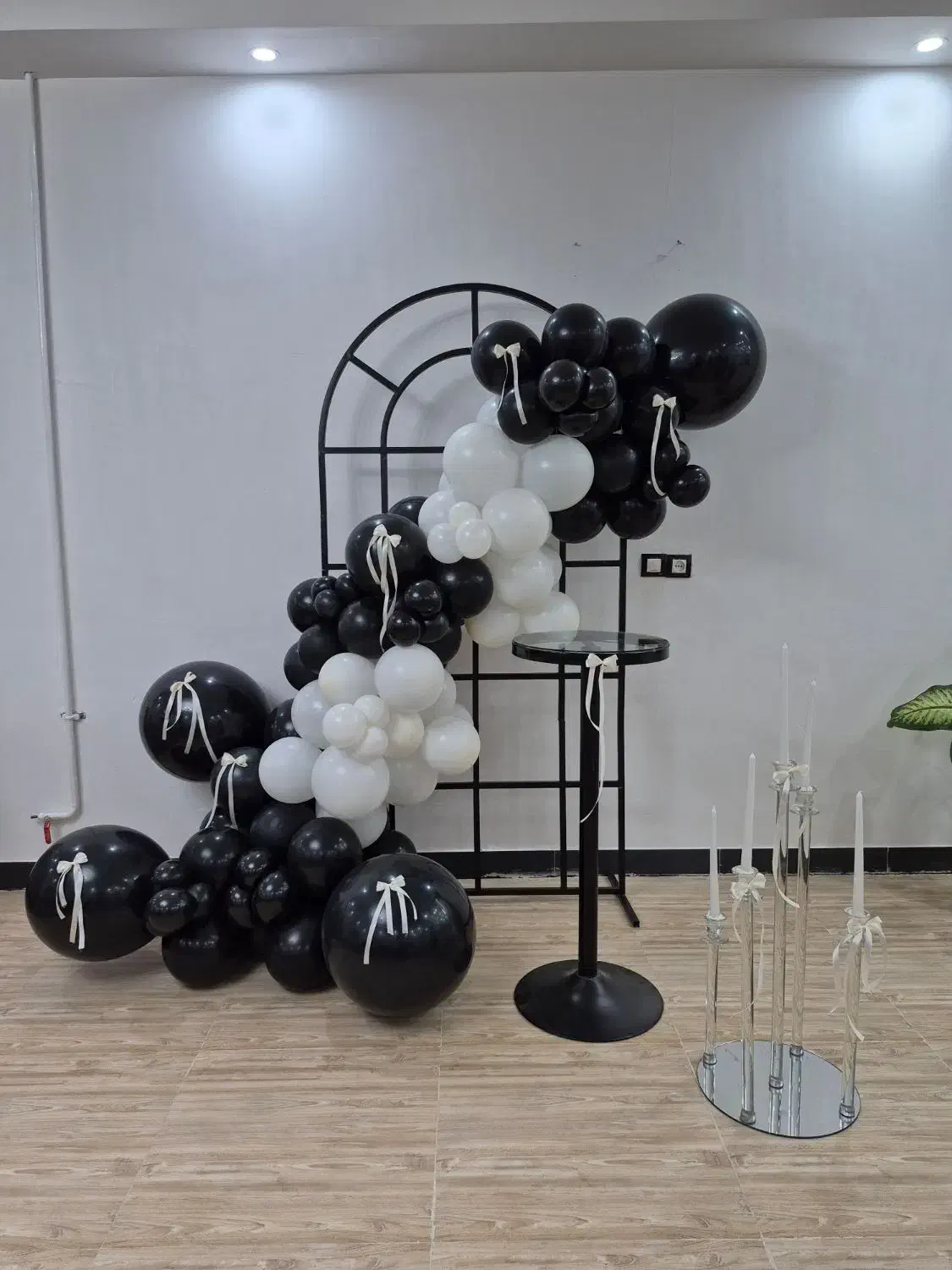 گل آرایی ،بادکنک آرایی ،تشریفات ابهر|خدمات پذیرایی، مراسم|ابهر, |دیوار