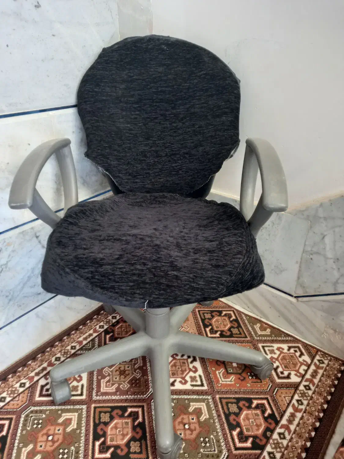 صندلی چرخشی|صندلی و نیمکت|زنجان, |دیوار