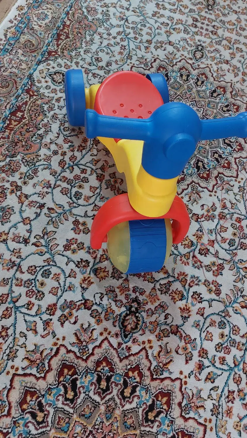 سه چرخه|اسباب‌بازی بچه|اسلام‌شهر, مطهری|دیوار