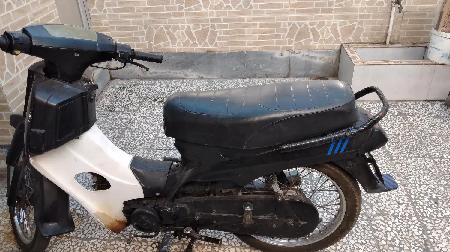 موتور بی کلاج|موتورسیکلت|کاشان, کارگر|دیوار