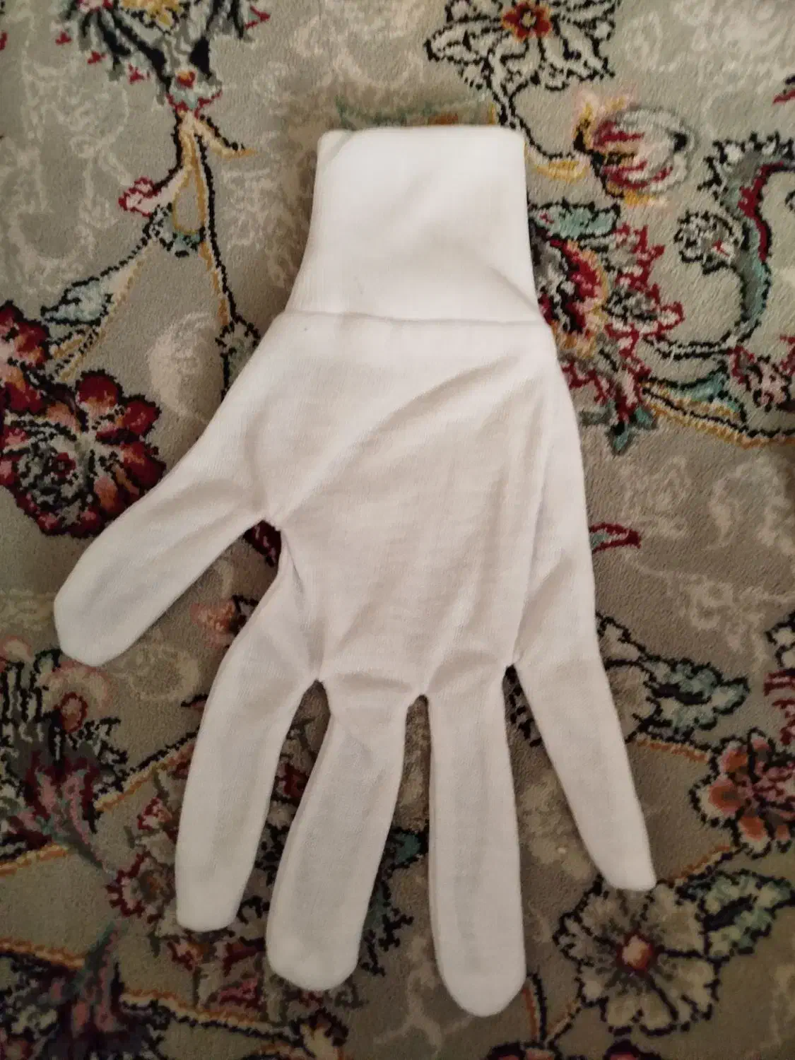 دستکش نخی|لباس|مشکین‌دشت, |دیوار