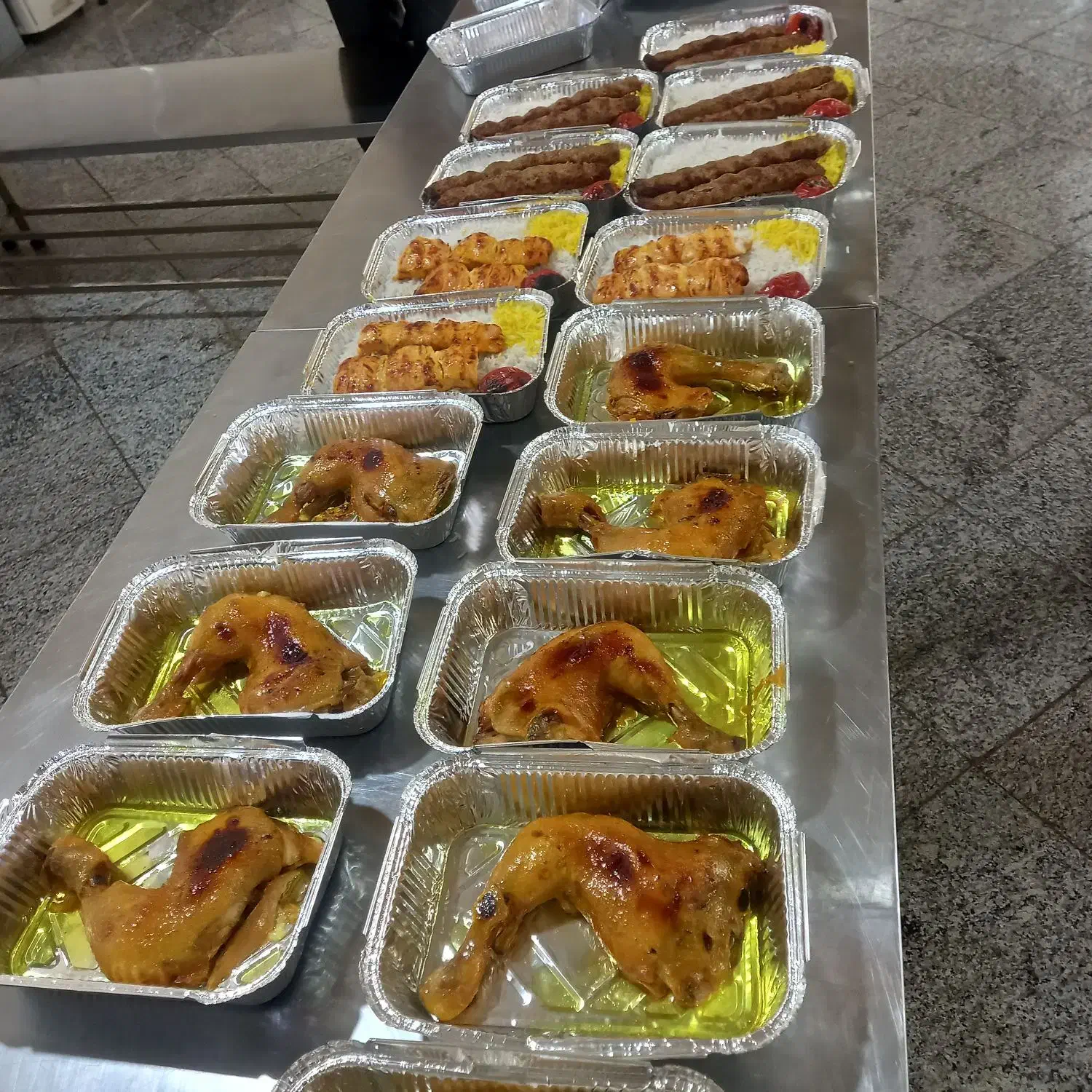 کار در آشپزخانه|استخدام خدمات فروشگاه و رستوران|قم, خداکرم|دیوار